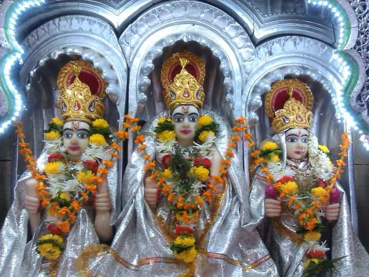 Walking Tours with Walking Shoes 17 The Façade of Kala Ram Mandir