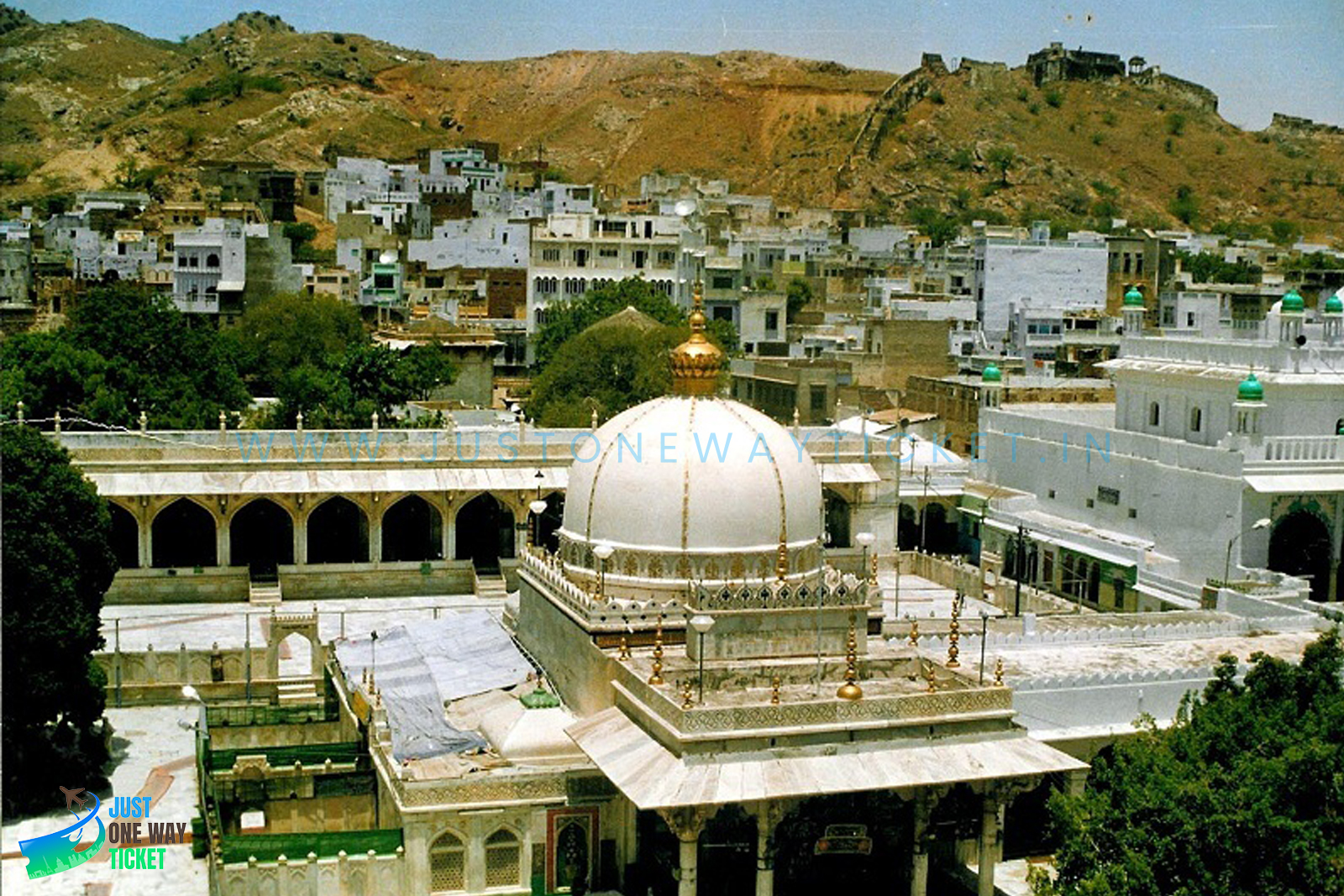 Road Trip – Detour to the AJMER SHARIF